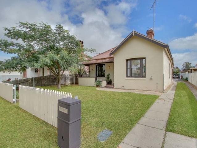 House for rent in Brisbane Grove, New South Wales
