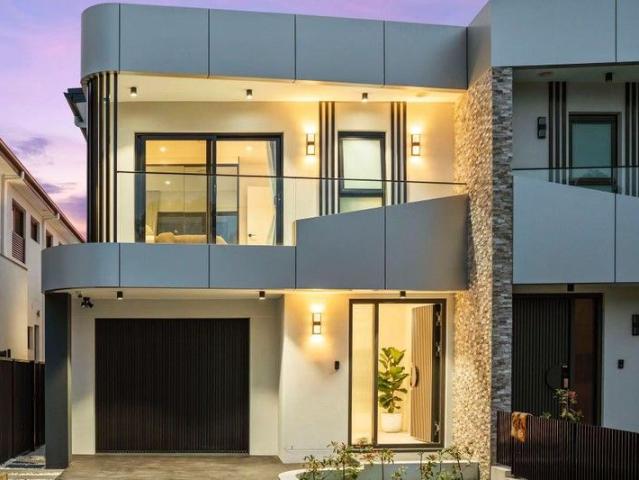 Duplex for sale in Sydney, New South Wales