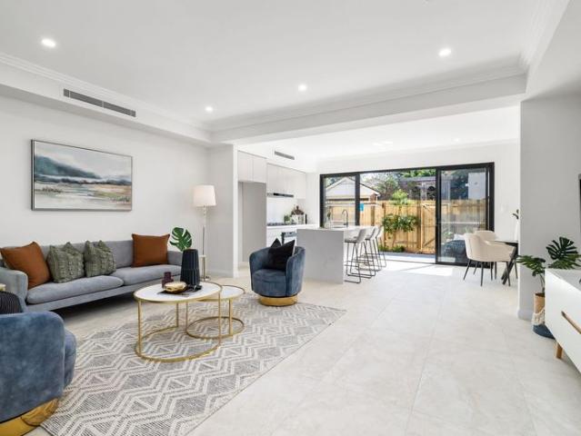 Townhouse for rent in Sydney, New South Wales