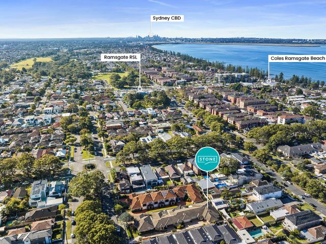 Villa for sale in Sans Souci, New South Wales