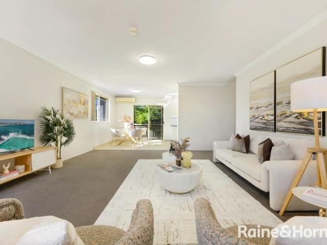 Villa for sale in Sydney, New South Wales
