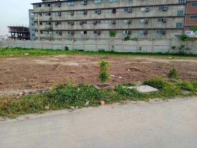 Land for sale in Peshawar, North West Frontier Province