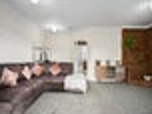 Apartment for sale in Papakura