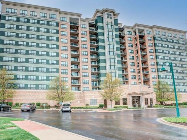 Land for sale in Woodridge Land for sale in Woodridge