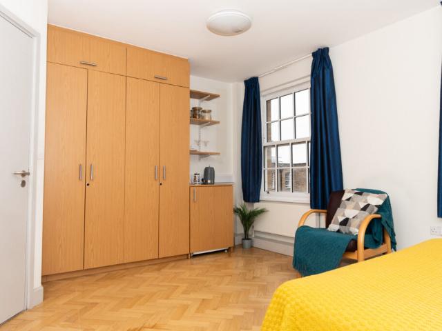 Room for rent in Holborn, Greater London
