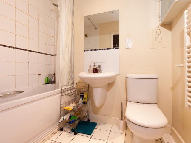 Room for rent in Blackwall, Greater London