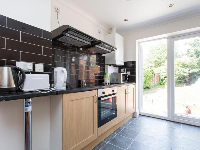 Room for rent in London Borough of Ealing, Greater London