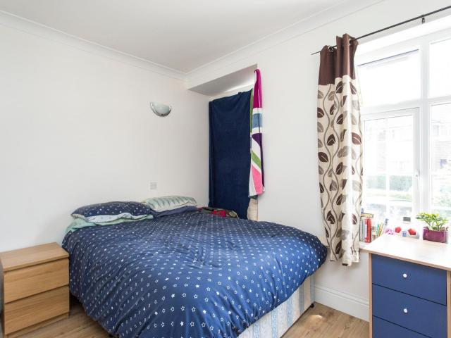 Room for rent in London Borough of Ealing, Greater London