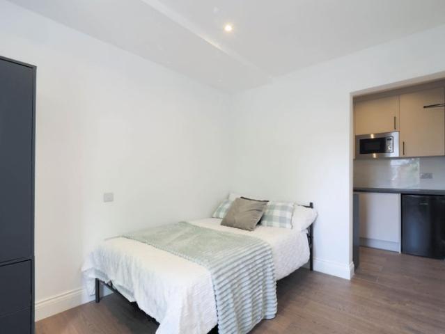 Apartment for rent in London Borough of Ealing, Greater London