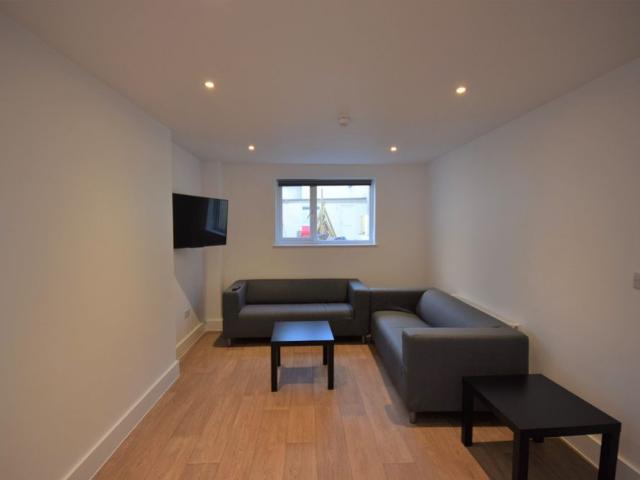 Room for rent in Kingswood, South Gloucestershire
