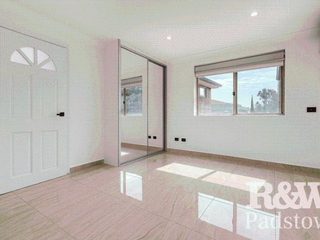 Townhouse for rent in Sydney, New South Wales