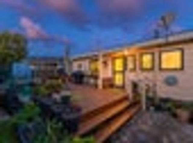 House for sale in Waikanae Beach, Wellington