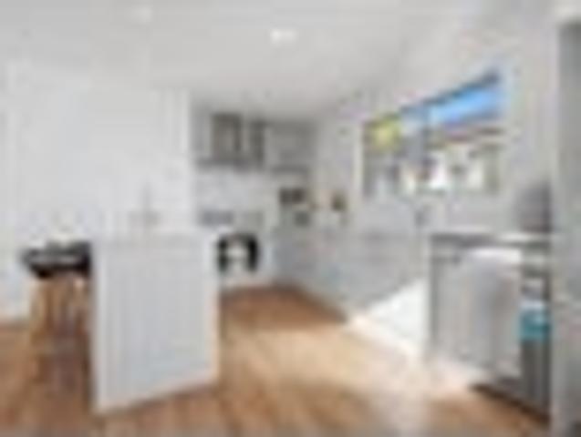 House for sale in Paremoremo