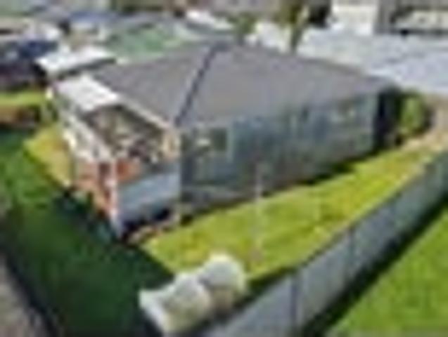 Townhouse for sale in Pauatahanui, Wellington