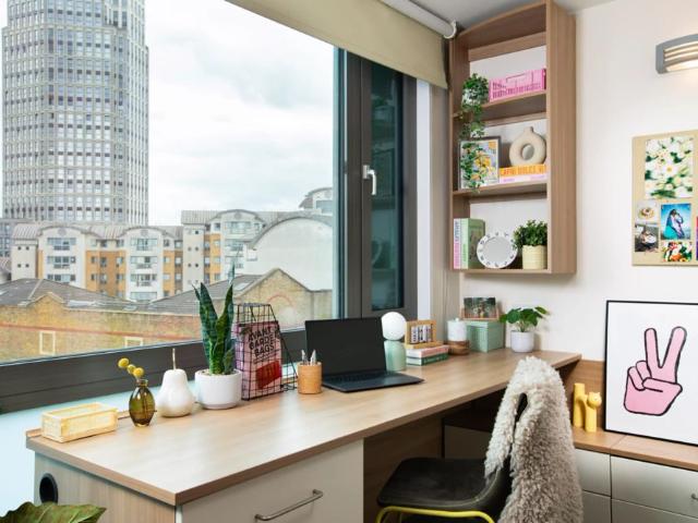 Room for rent in Elephant and Castle, Greater London