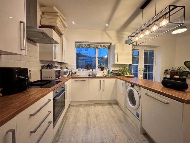 Room for rent in Kingswood