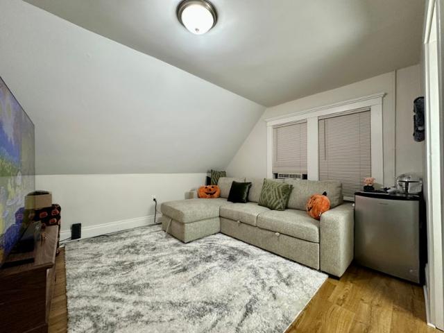 Room for rent in Massachusetts