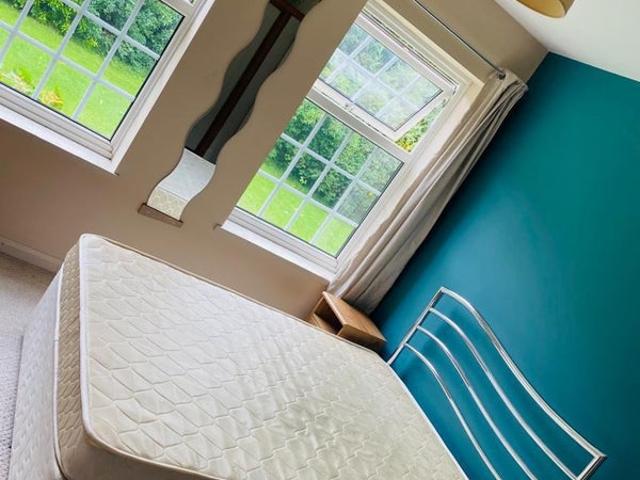 Apartment for rent in Horn Park, Greater London