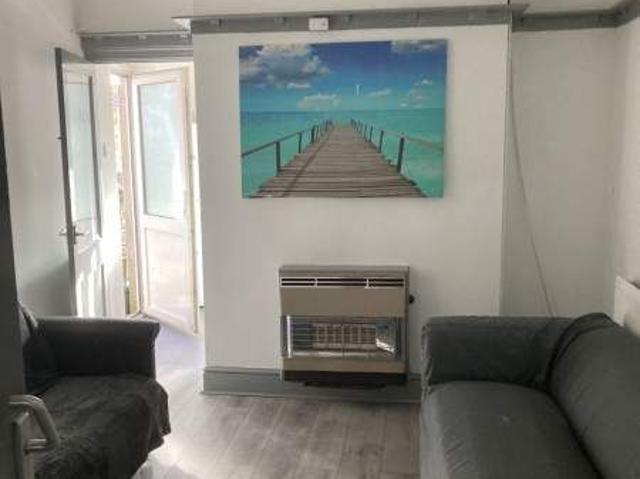 Room for rent in Mount Pleasant, Nangreaves