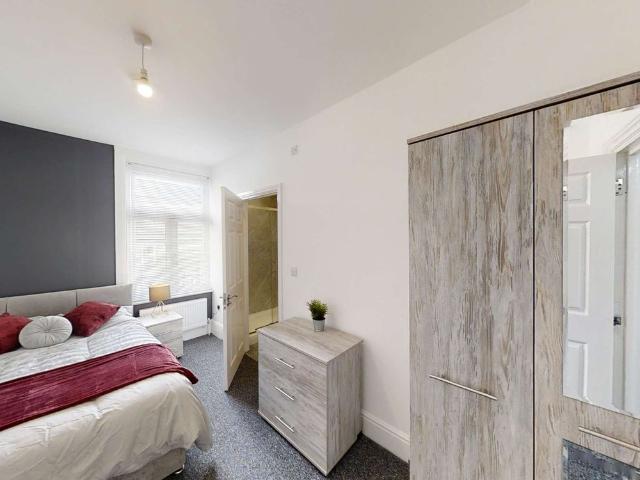 Room for rent in Brompton, Gillingham