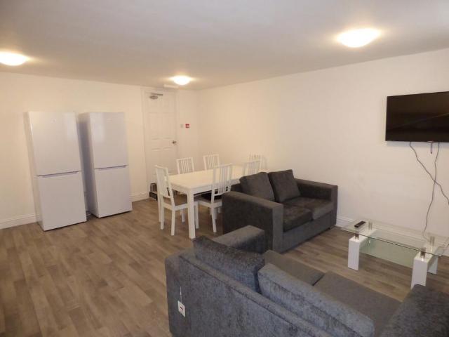 Room for rent in Gravesend Town Centre, Gravesham