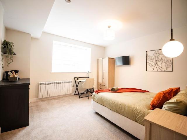 Room for rent in Hollinwood, Pendock