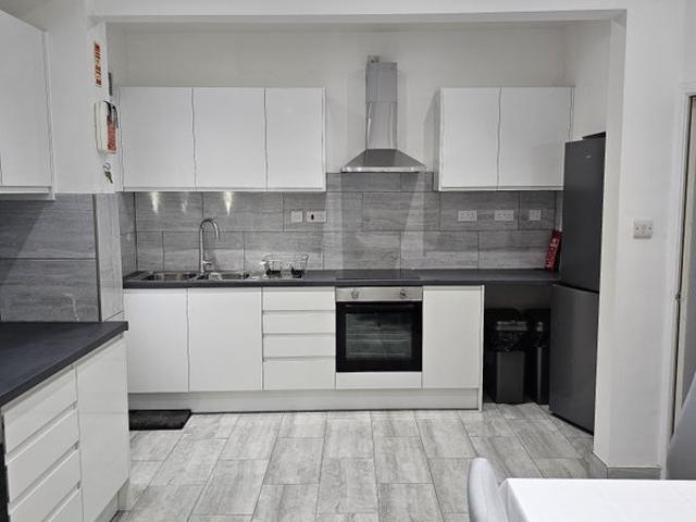 Apartment for rent in Calderstones
