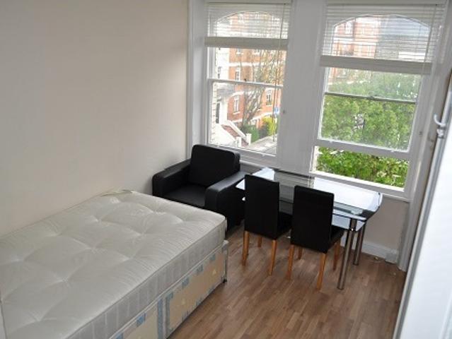 Studio for rent in West Kensington, Greater London