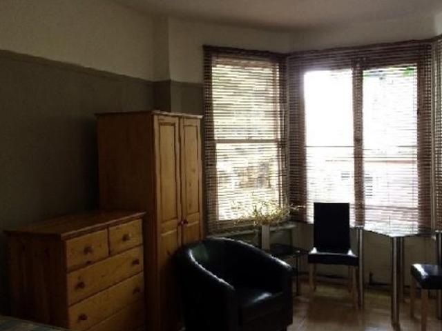 Studio for rent in West Kensington, Greater London