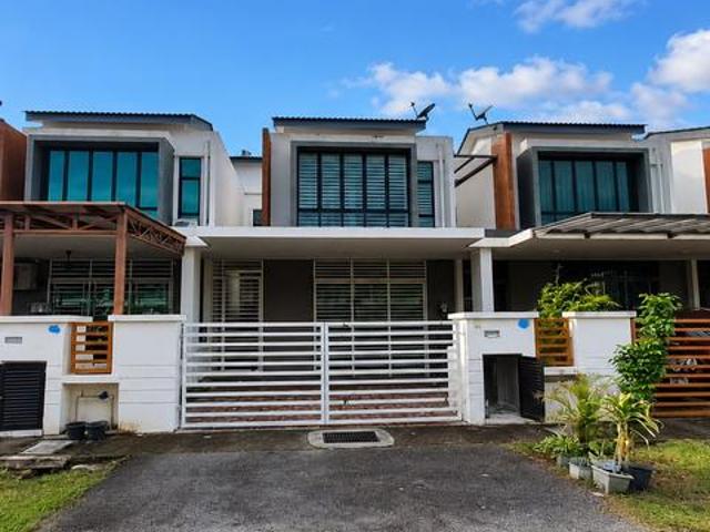 Terraced House for sale in Tanjong Sepat, Selangor