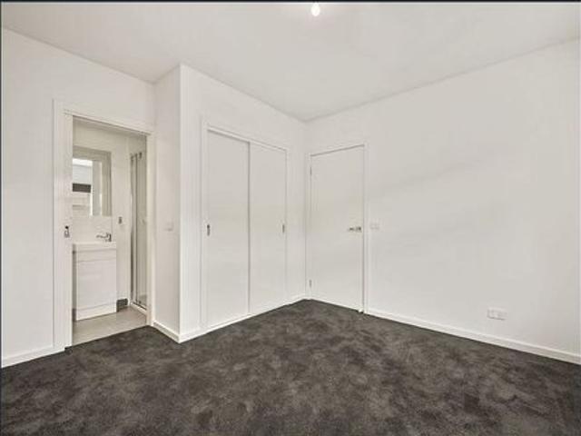 Townhouse for rent in Camerons Creek, Victoria