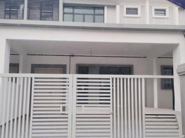 Terraced House for rent in Malaka