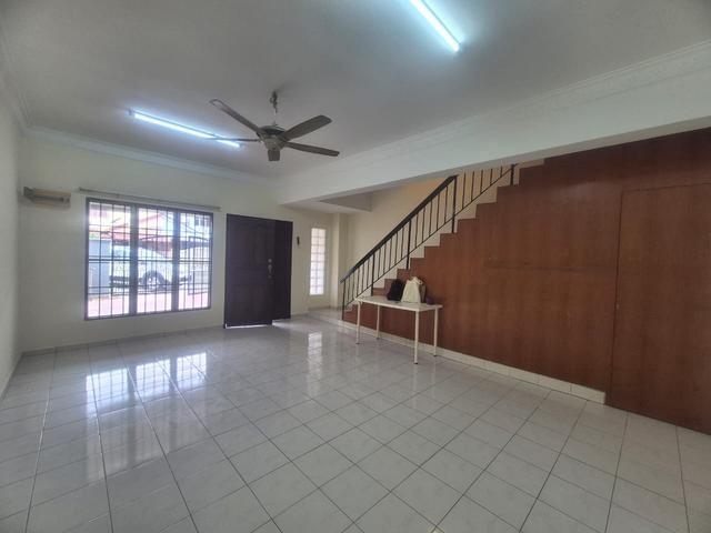 Terraced House for rent in Kajang, Langat