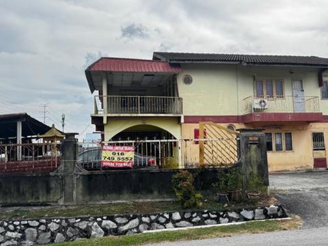 Bungalow for sale in Langat, Selangor