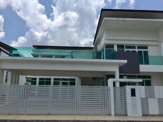 Bungalow for rent in Malaka