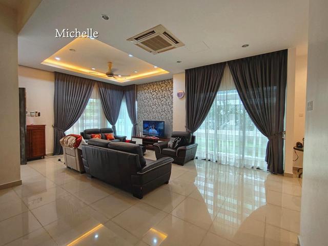 Bungalow for sale in Wellesley, Penang