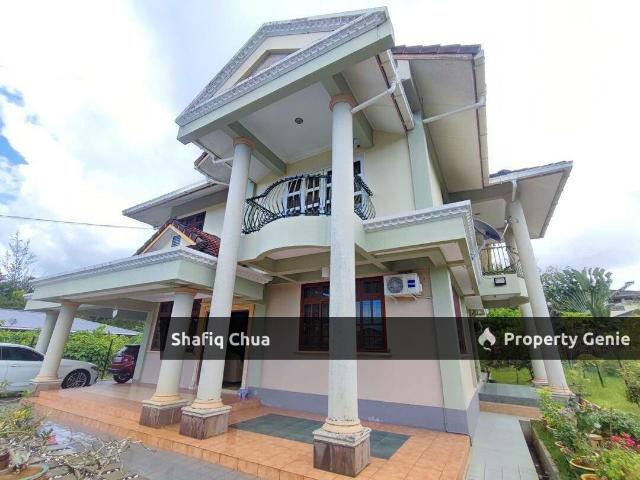 Bungalow for sale in Kuching