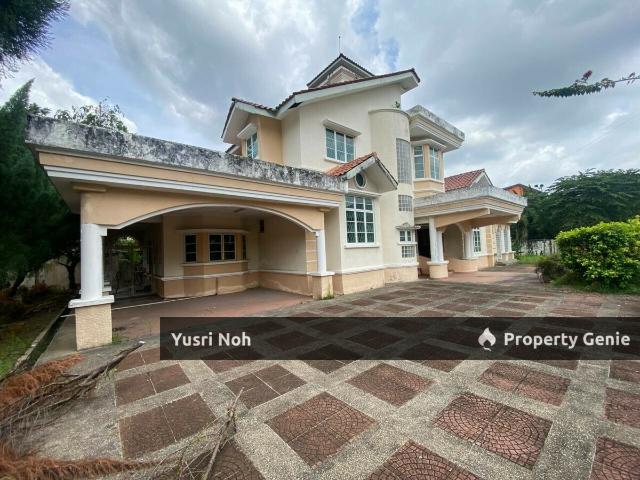 Terraced House for sale in Country Heights Damansara, Kuala Lumpur