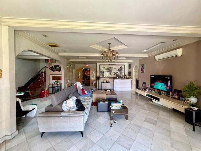 Bungalow for sale in Wellesley, Penang