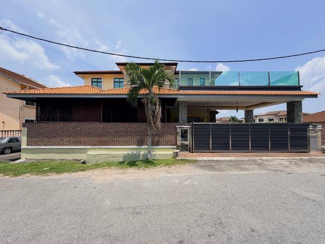 Bungalow for sale in Cheng, Malaka