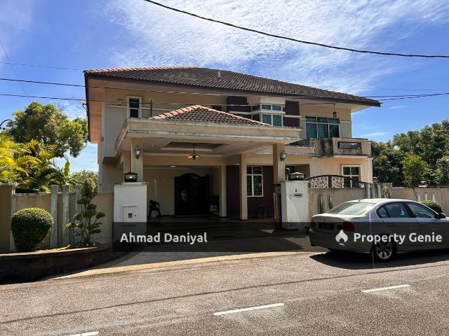 Bungalow for sale in Wellesley, Penang
