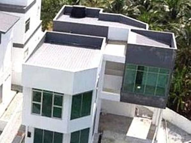 Bungalow for sale in Wellesley, Penang