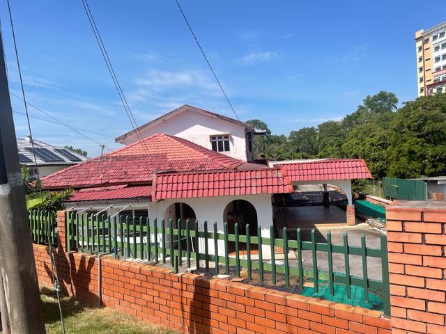 Bungalow for sale in Sendayan Village, Negeri Sembilan