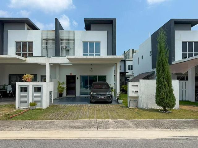 Terraced House for sale in Tanjong Sepat, Selangor