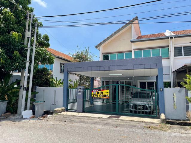 House for sale in Durian Tunggal, Malaka