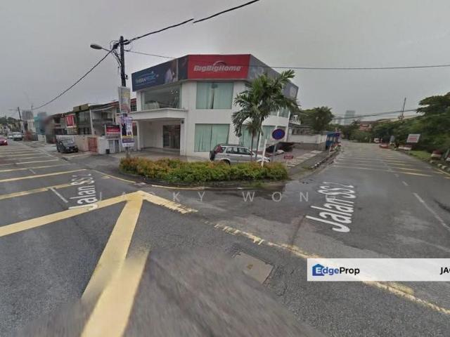 Shop for rent in Petaling Jaya, Petaling