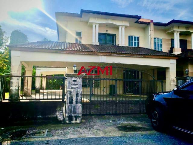Terraced House for sale in Kuching