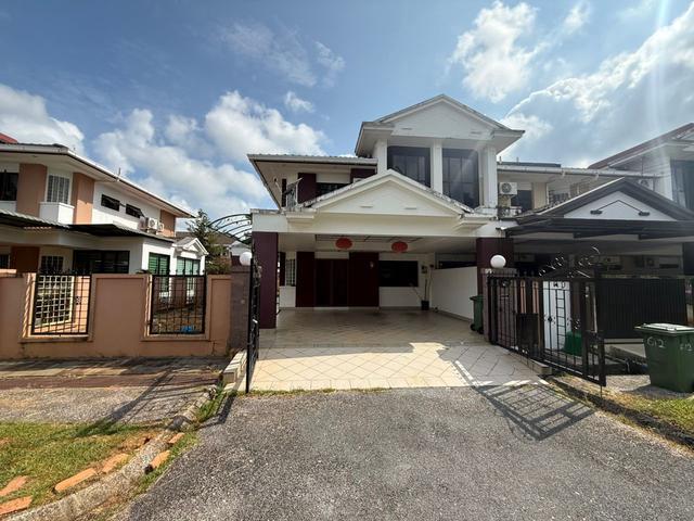 Terraced House for rent in Kuching