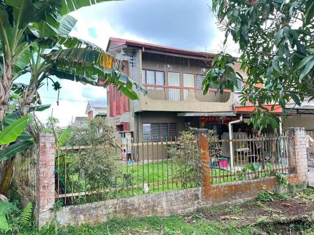 Terraced House for sale in Kuching, Bahagian Kuching