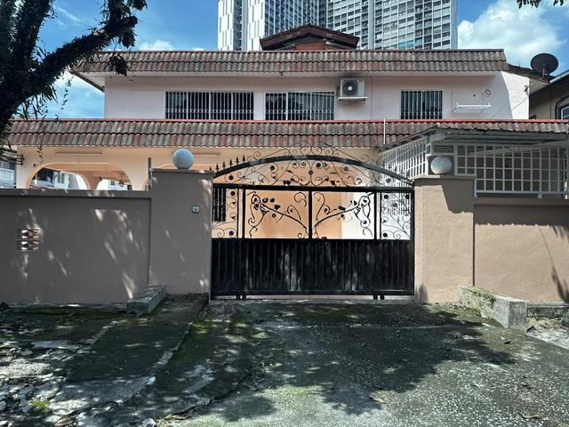 Terraced House for rent in Country Heights Damansara, Kuala Lumpur